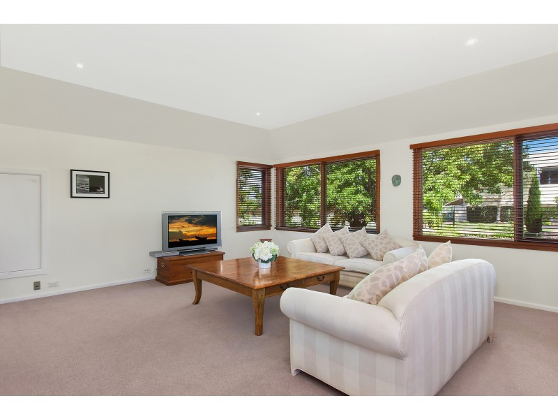 33 Melwood Avenue, Forestville NSW 2087