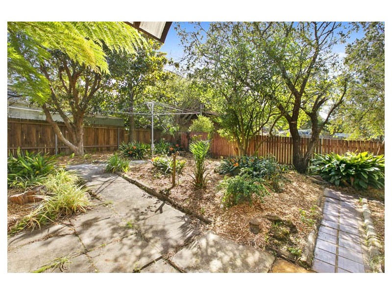 4 Rhonda Avenue, Frenchs Forest NSW 2086