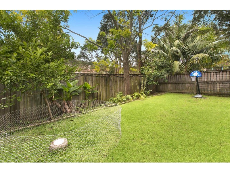 33B Carnarvon Drive, Frenchs Forest NSW 2086