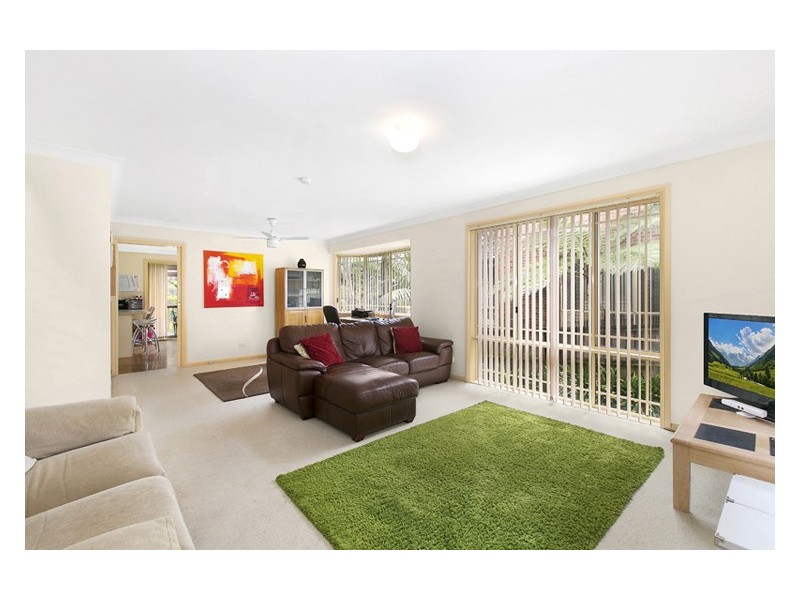 33B Carnarvon Drive, Frenchs Forest NSW 2086