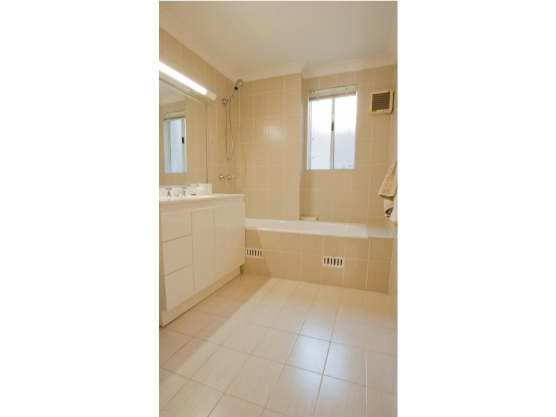 4 Wakely  Place, Forestville NSW 2087