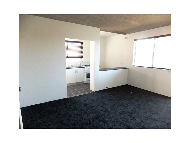 9/56 Pacific  Parade, Dee Why NSW 2099