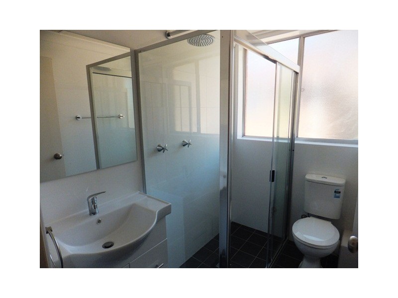9/56 Pacific  Parade, Dee Why NSW 2099