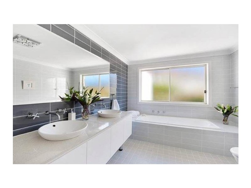 1 Edgewood Place, Belrose NSW 2085