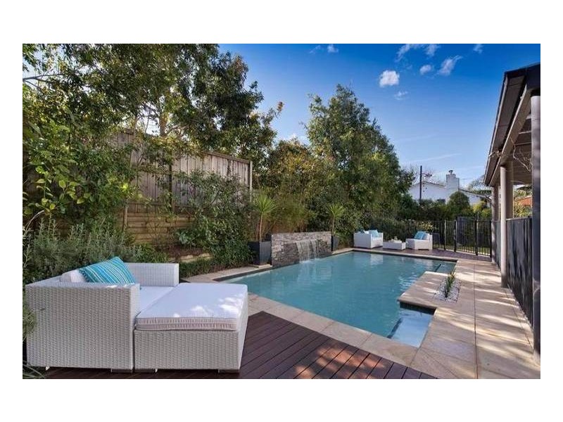 1 Edgewood Place, Belrose NSW 2085