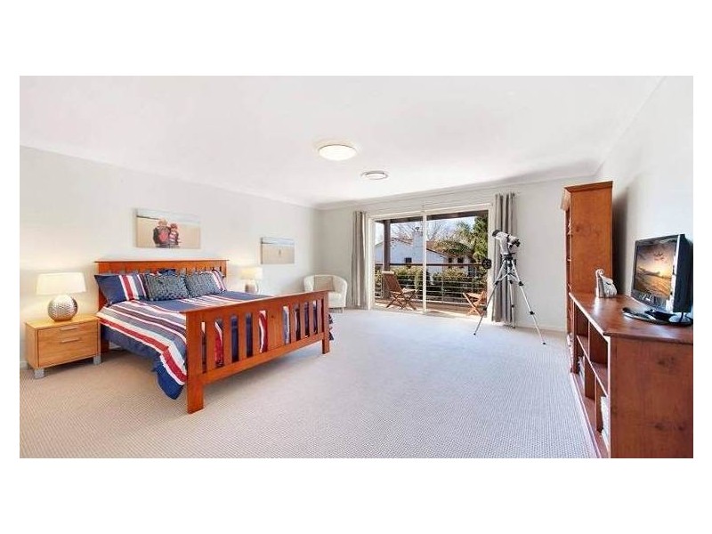 1 Edgewood Place, Belrose NSW 2085