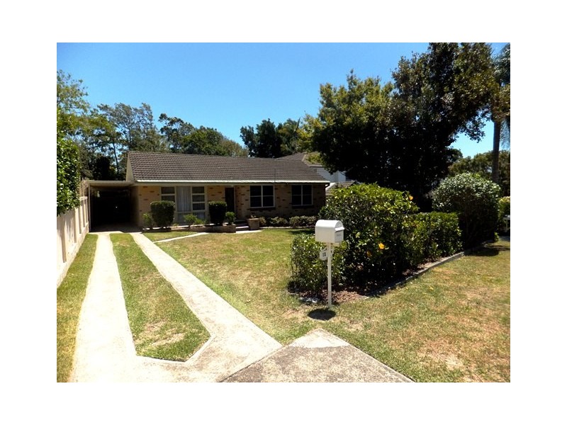 12 Edinburgh Road, Forestville NSW 2087