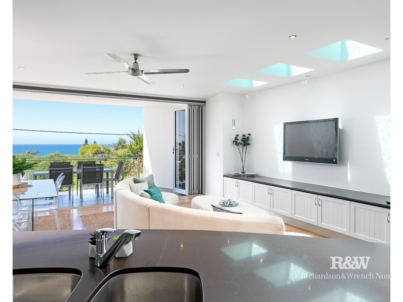 2/37 Sobraon Street, Sunrise Beach QLD 4567