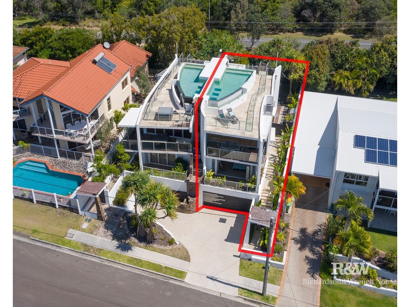 2/37 Sobraon Street, Sunrise Beach QLD 4567