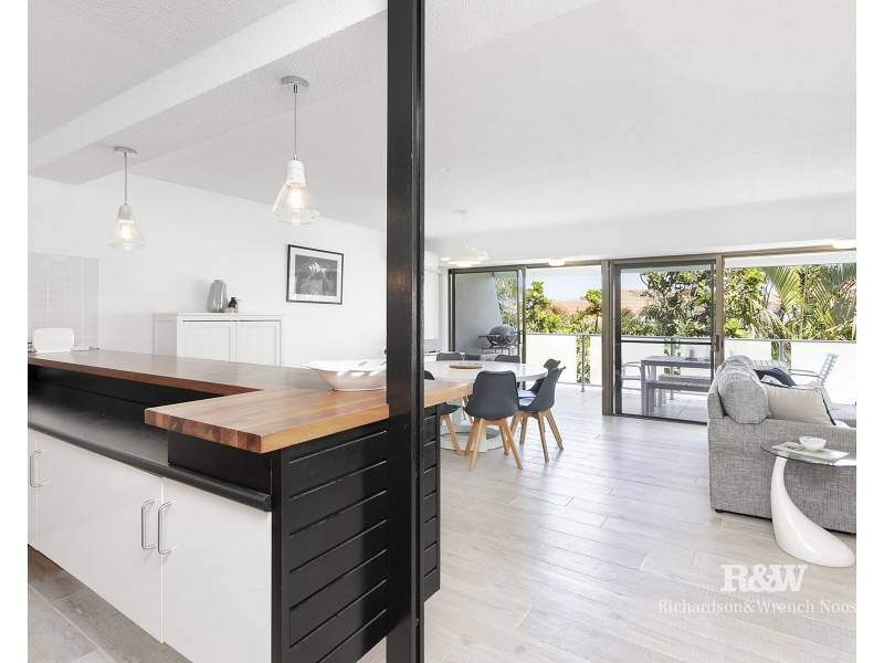 11/6 Edgar Bennett Avenue, Noosa Heads QLD 4567