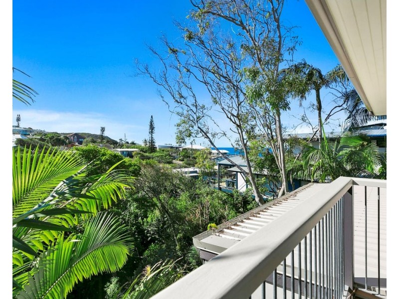 40 Arakoon Crescent, Sunshine Beach QLD 4567
