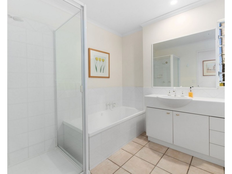 8 Yallara Court, Noosa Heads QLD 4567