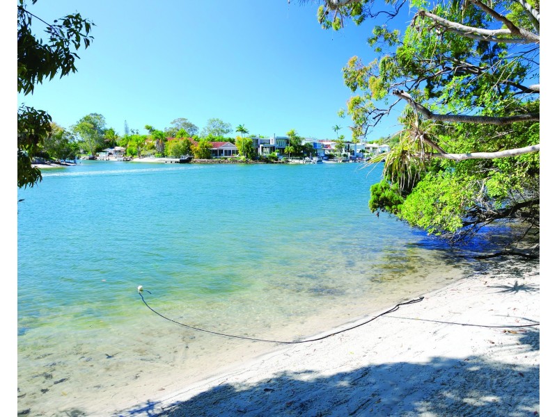 19/2 Serenity Close, Noosa Heads QLD 4567