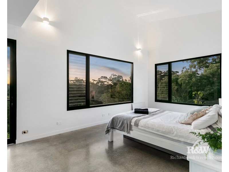 359 Old Tewantin Road, Lake Macdonald QLD 4563