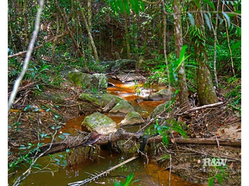 359 Old Tewantin Road, Lake Macdonald QLD 4563