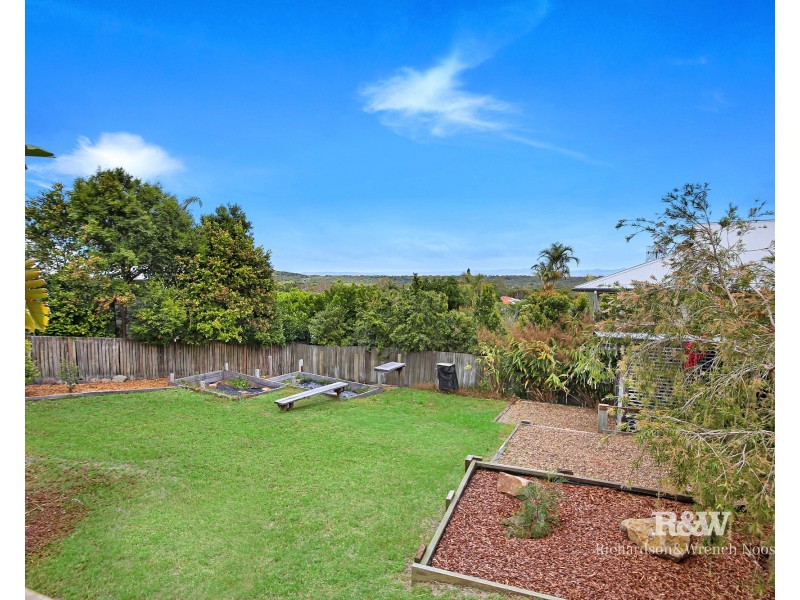 18 Hardy Street, Sunrise Beach QLD 4567