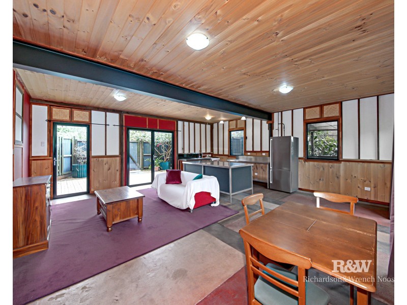 18 Hardy Street, Sunrise Beach QLD 4567