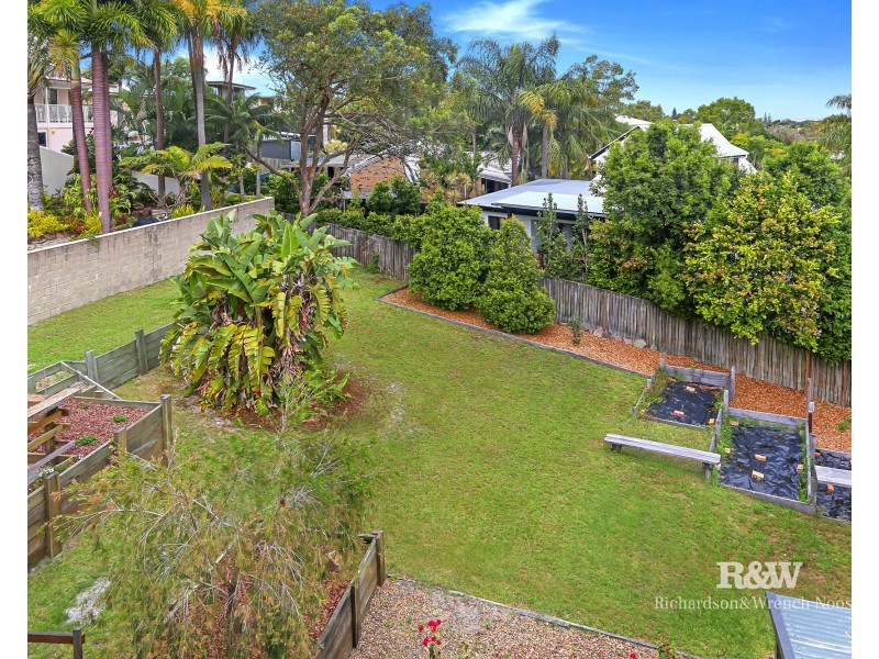 18 Hardy Street, Sunrise Beach QLD 4567