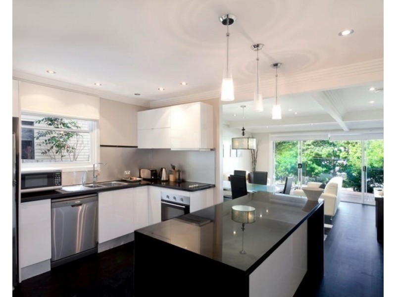 35 Ferguson Street, Sunshine Beach QLD 4567