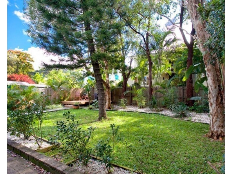 35 Ferguson Street, Sunshine Beach QLD 4567