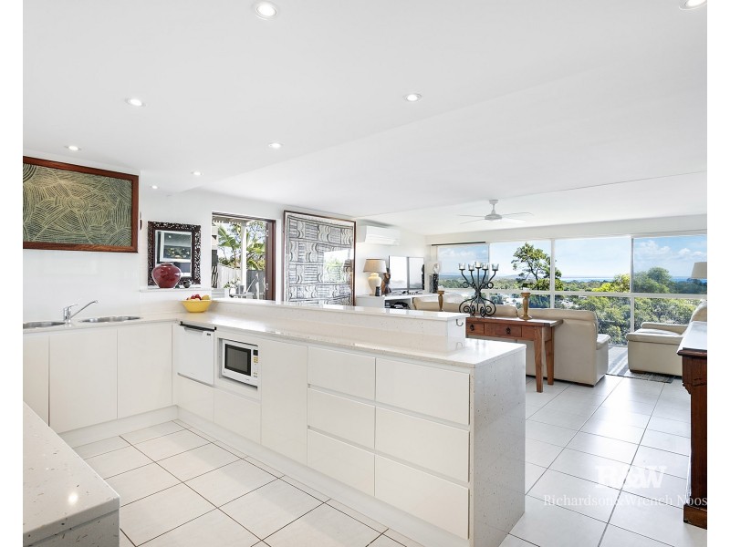 1/5 Natasha Avenue, Noosa Heads QLD 4567