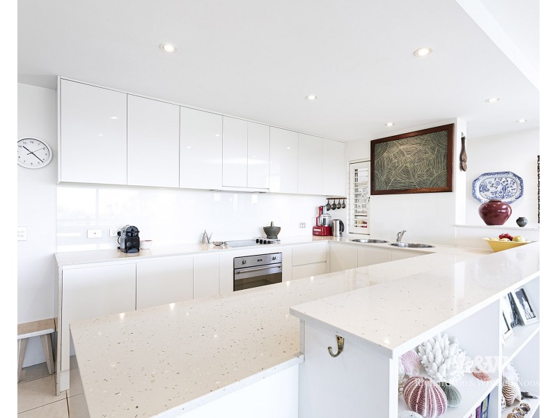 1/5 Natasha Avenue, Noosa Heads QLD 4567