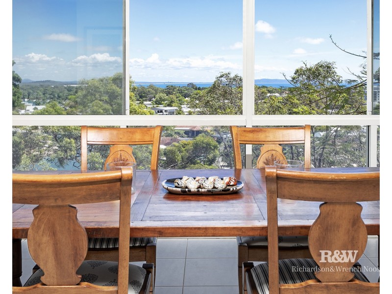 1/5 Natasha Avenue, Noosa Heads QLD 4567
