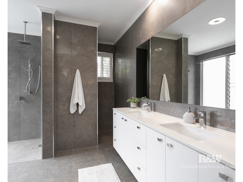 10 Key Court, Noosa Heads QLD 4567