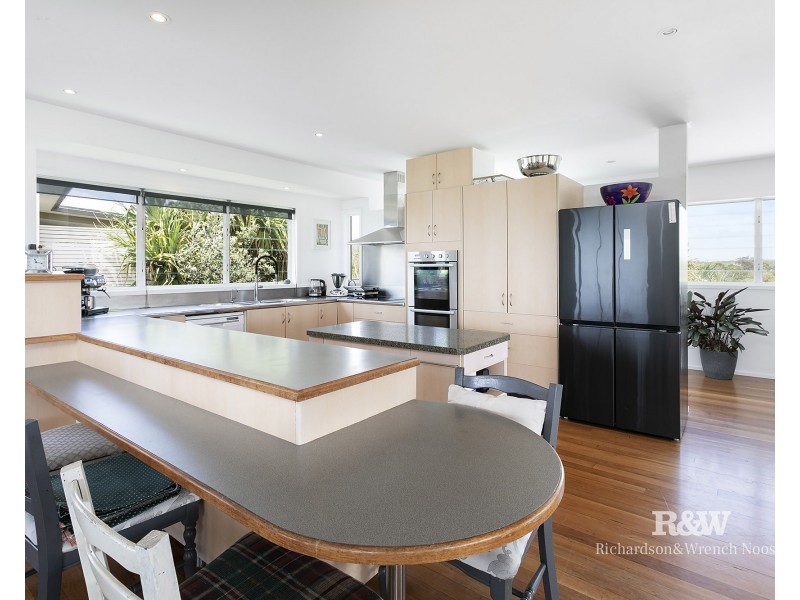 14 Royena Place, Marcus Beach QLD 4573