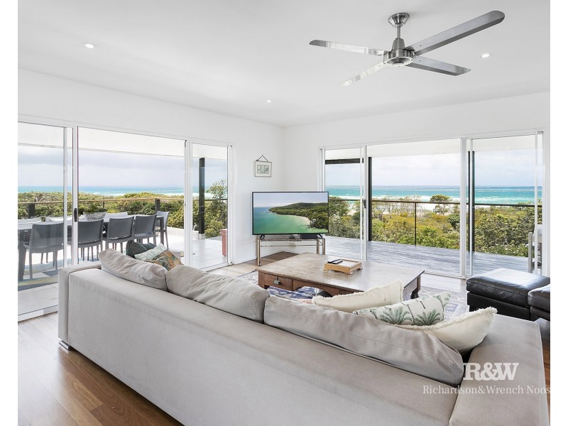 14 Royena Place, Marcus Beach QLD 4573