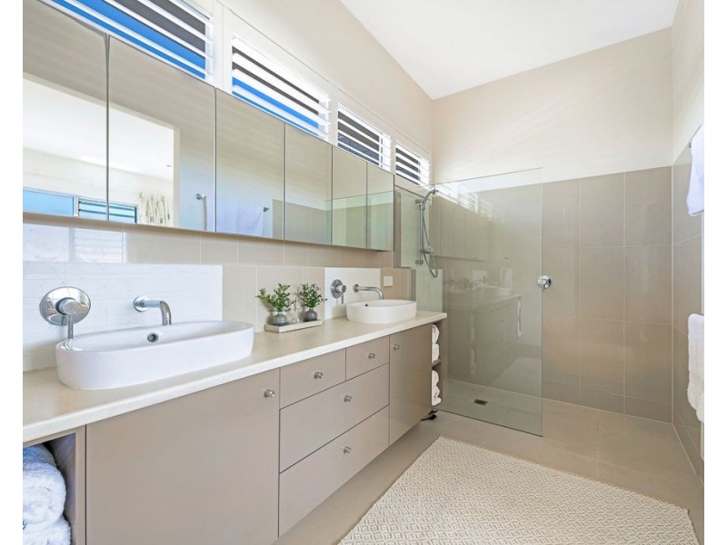 51 Tingira Crescent, Sunrise Beach QLD 4567