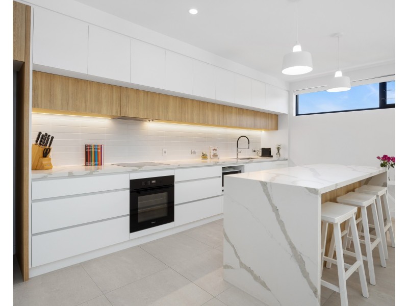 2225/15 Lakeview Rise, Noosa Heads QLD 4567