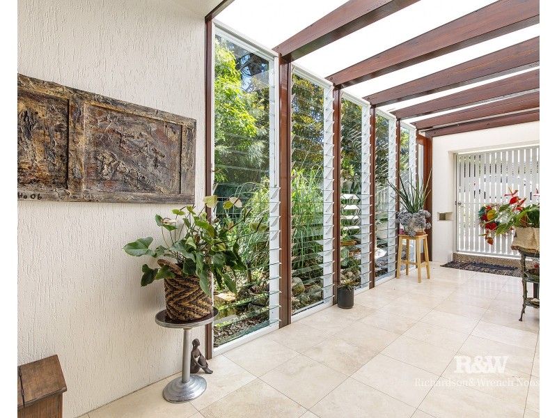 28 Angler Street, Noosa Heads QLD 4567