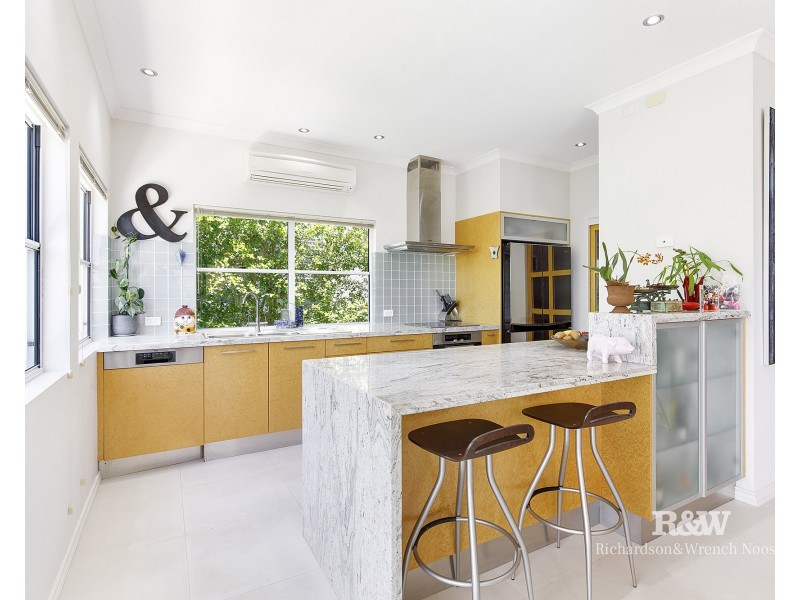 28 Angler Street, Noosa Heads QLD 4567