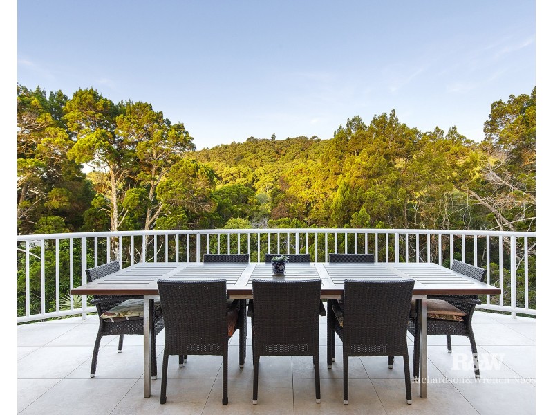 28 Angler Street, Noosa Heads QLD 4567