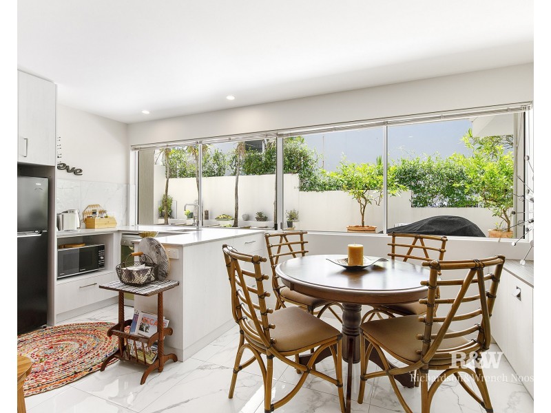 28 Angler Street, Noosa Heads QLD 4567