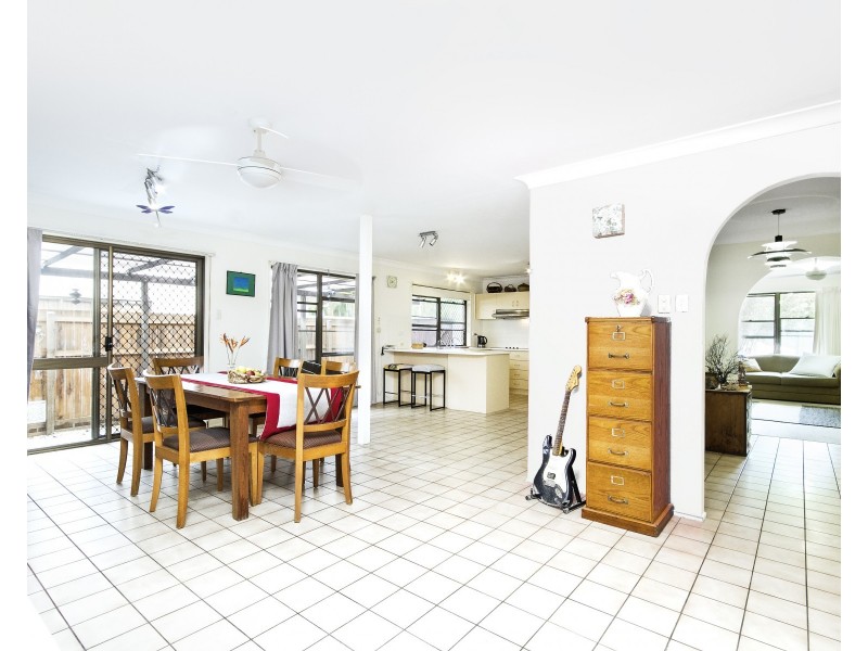 20 Cedarleigh Drive, Tewantin QLD 4565