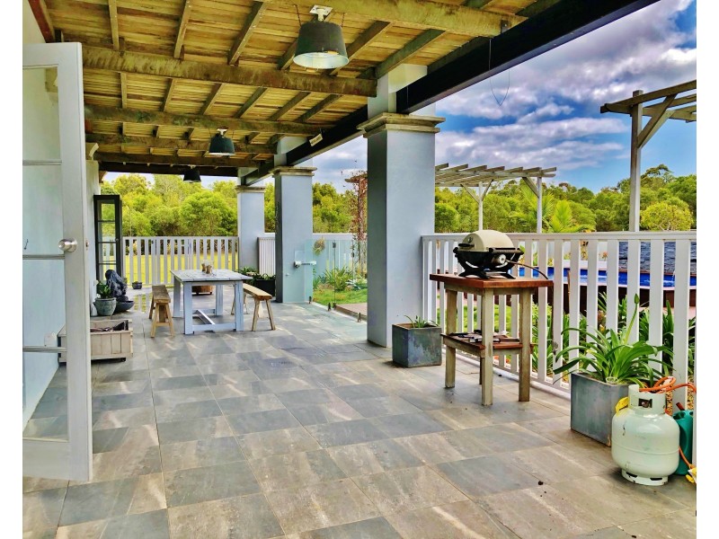 18 Amaroo Place, Cooroibah QLD 4565