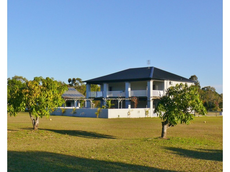 18 Amaroo Place, Cooroibah QLD 4565