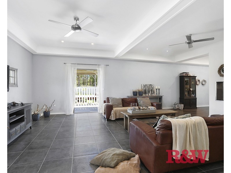 18 Amaroo Place, Cooroibah QLD 4565