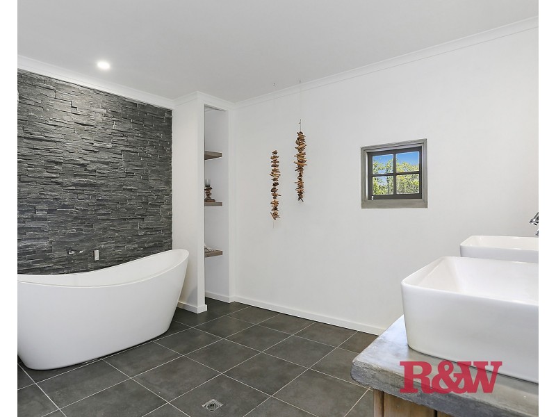 18 Amaroo Place, Cooroibah QLD 4565