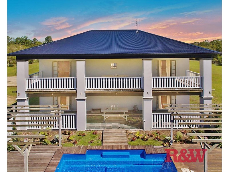 18 Amaroo Place, Cooroibah QLD 4565