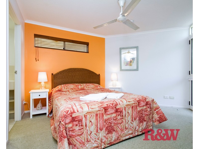 2/2 Park Crescent, Sunshine Beach QLD 4567