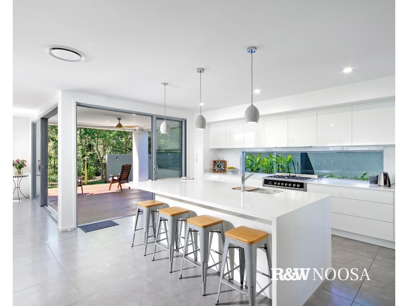 2 Corinthia Court, Noosaville QLD 4566