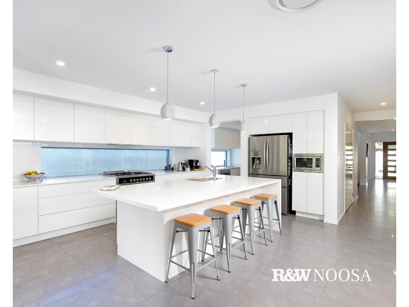 2 Corinthia Court, Noosaville QLD 4566