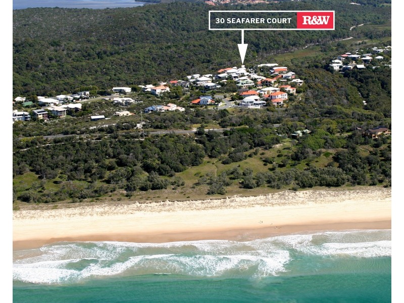 30 Seafarer Court, Castaways Beach QLD 4567