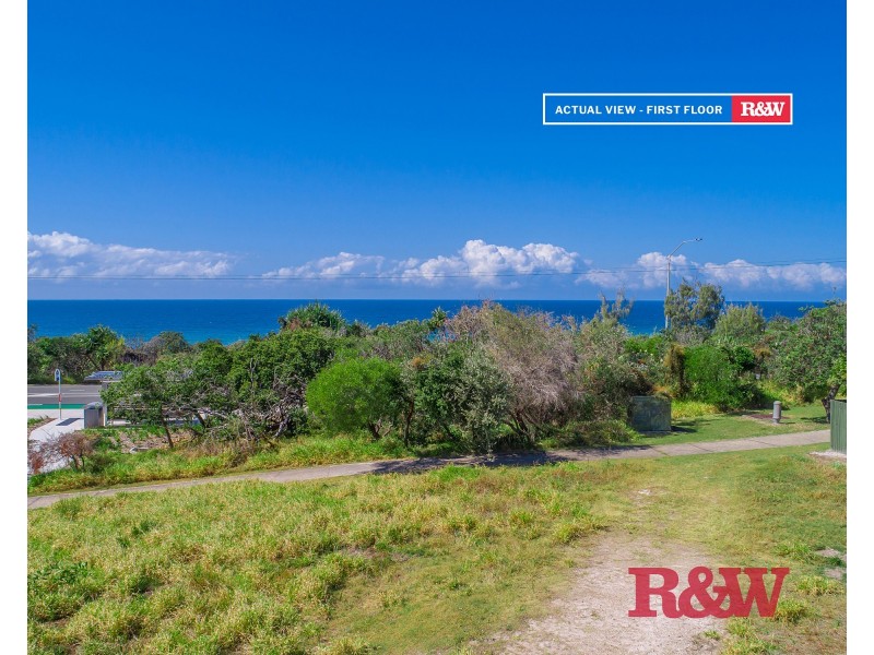 16 Antipodes Close, Castaways Beach QLD 4567