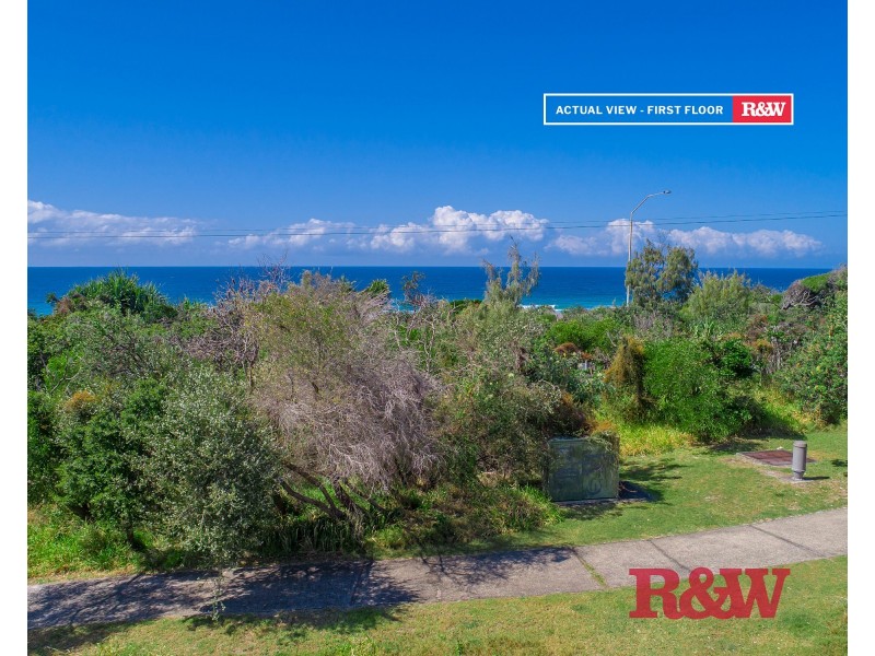16 Antipodes Close, Castaways Beach QLD 4567