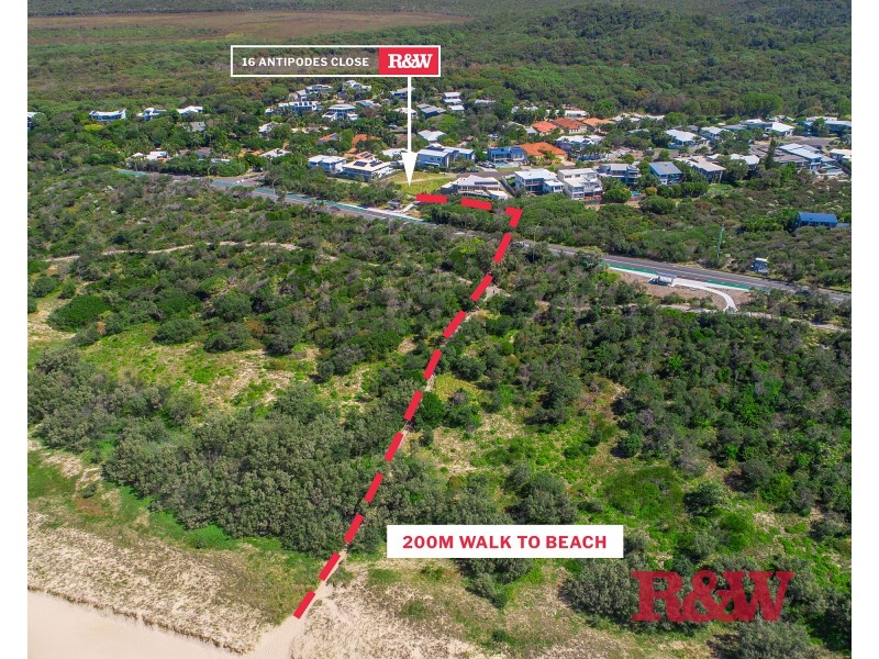 16 Antipodes Close, Castaways Beach QLD 4567