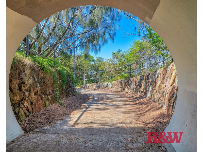 16 Antipodes Close, Castaways Beach QLD 4567